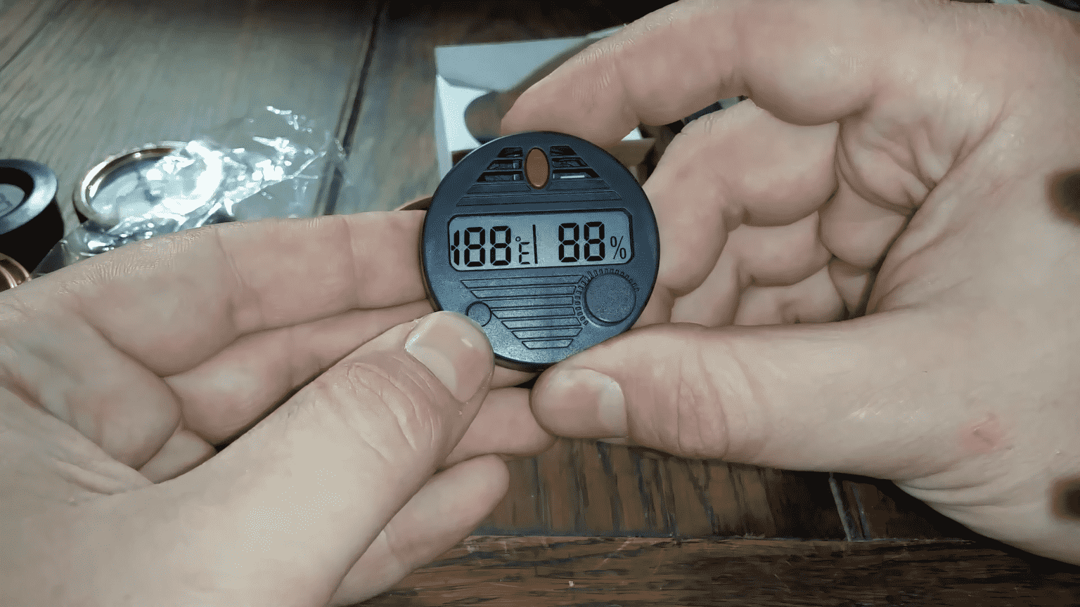 Cigar Hygrometers Guide Seth's Humidor