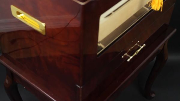 Supreme Geneve Humidor Review