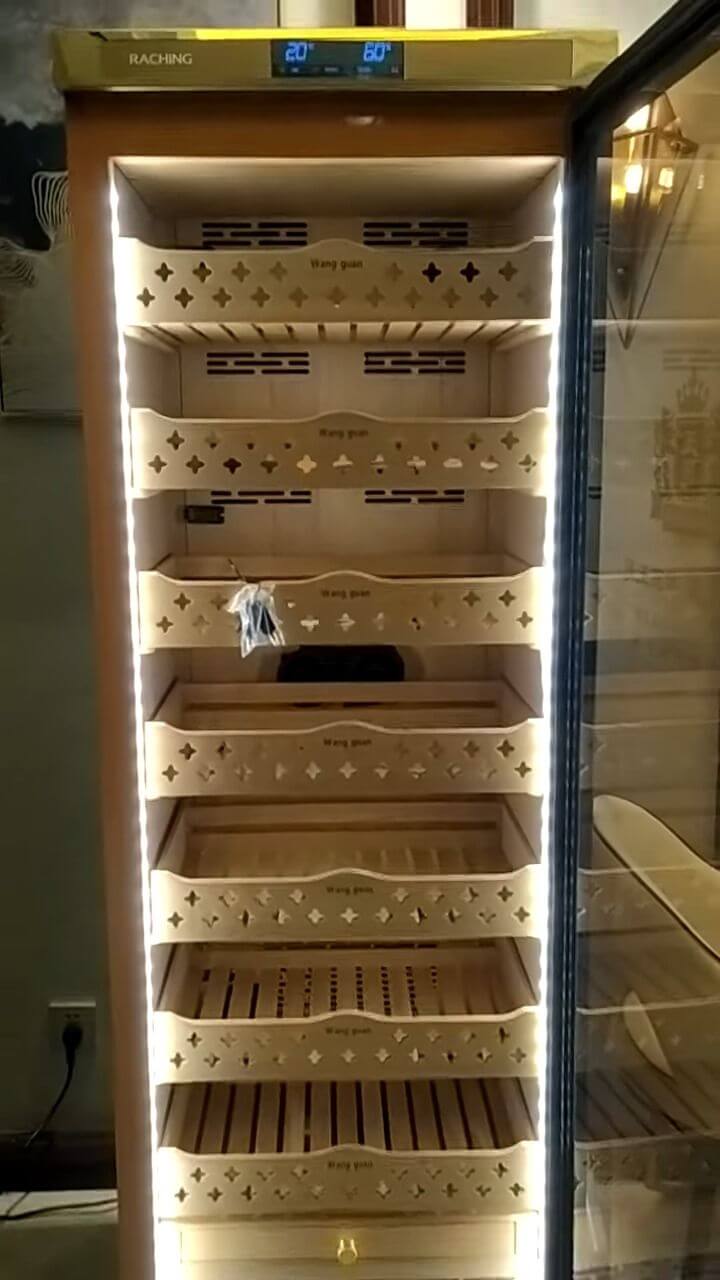 Raching MON3800 Cigar Cabinet Review